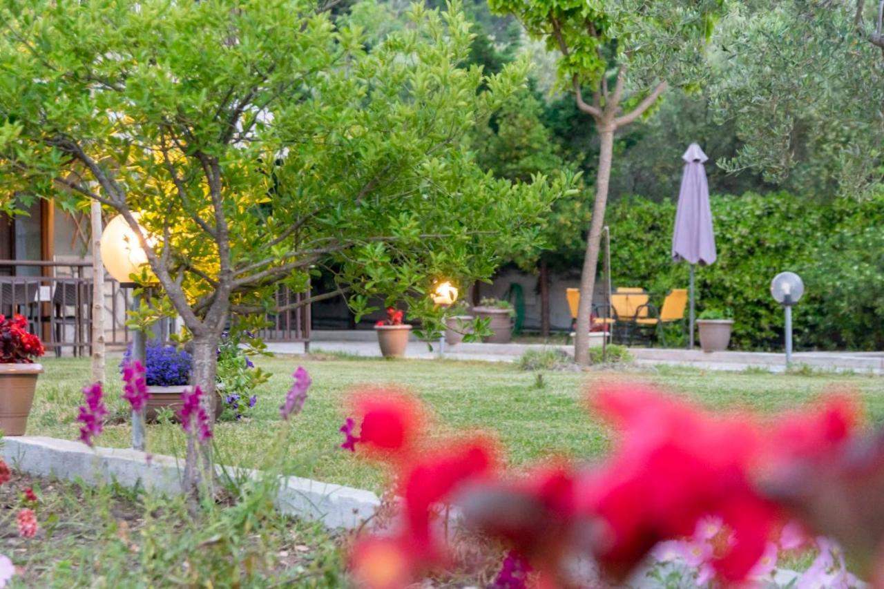 Athanasia Studios Neos Marmaras Bagian luar foto
